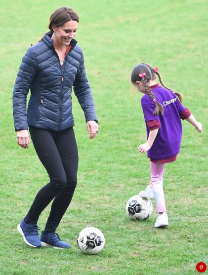 妯娌最新,妯娌最新,现代妯娌关系的新解读与和谐共处之道