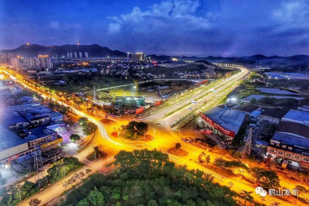 鹤山最新动态,背景、重要事件与地位概述