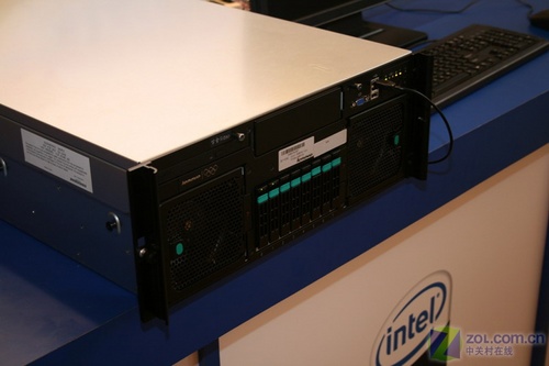 联想新品展示厅，时代科技橱窗，领略前沿科技风采