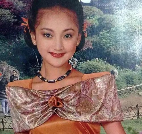 年轻离世的女明星与科技新星,高科技产品重塑生活体验纪念篇