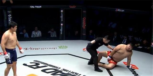 比赛遭遇尴尬瞬间?裆部受伤后的自然美景治愈时刻