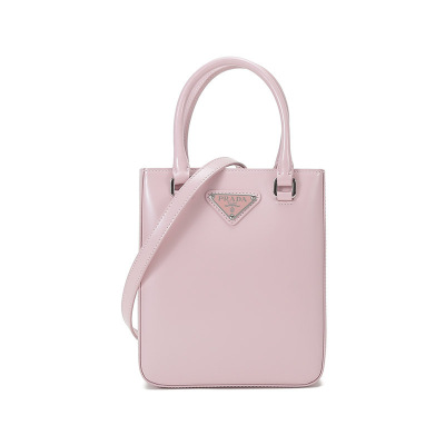 探索时尚秘境,普拉达新款女包图片大放送