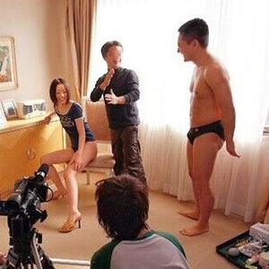 AV电影网站在线观看,时代产物与涉黄问题的探讨