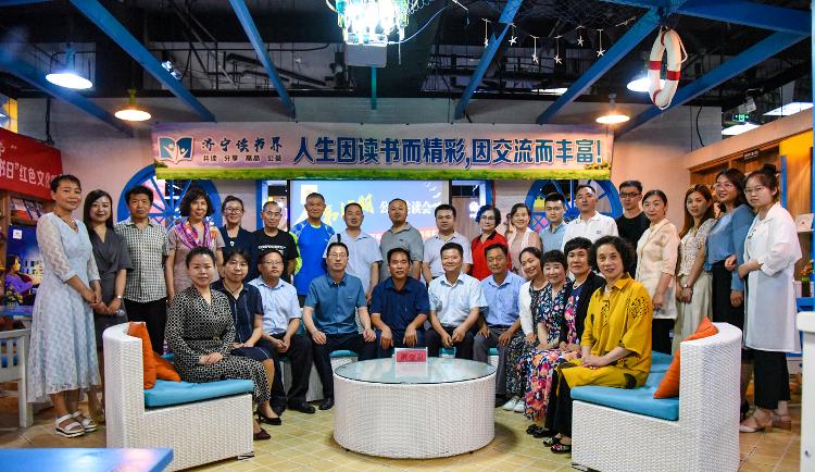 校园短篇小说最新章节,青春色彩与成长力量闪耀校园