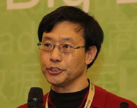 演员张晓东,舞台到荧屏的跃迁之路——自信与成就之光