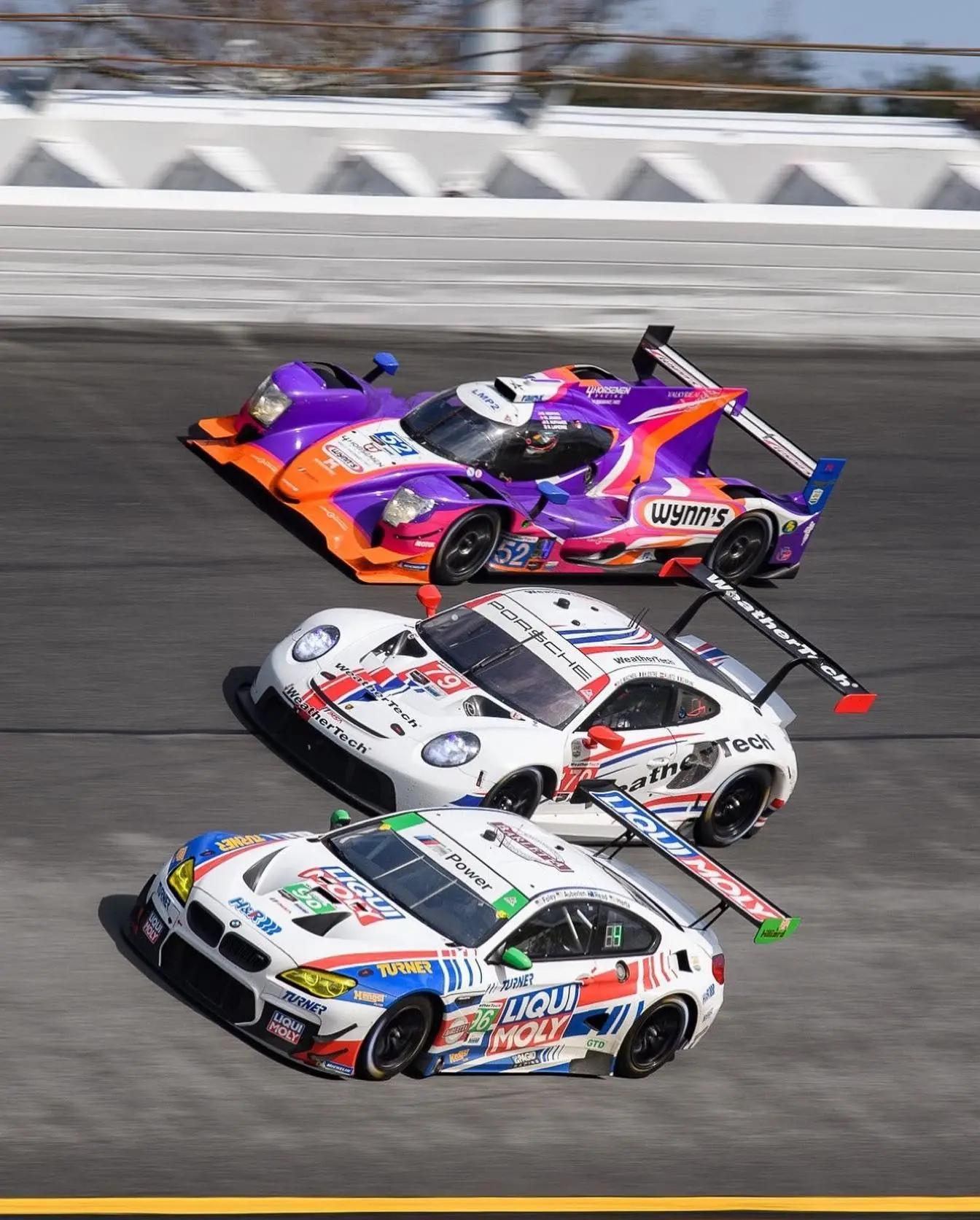 速度与激情的完美结合,比赛车的竞技盛宴