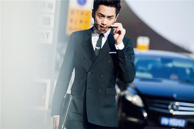 明星张若昀,多维魅力的星光熠熠