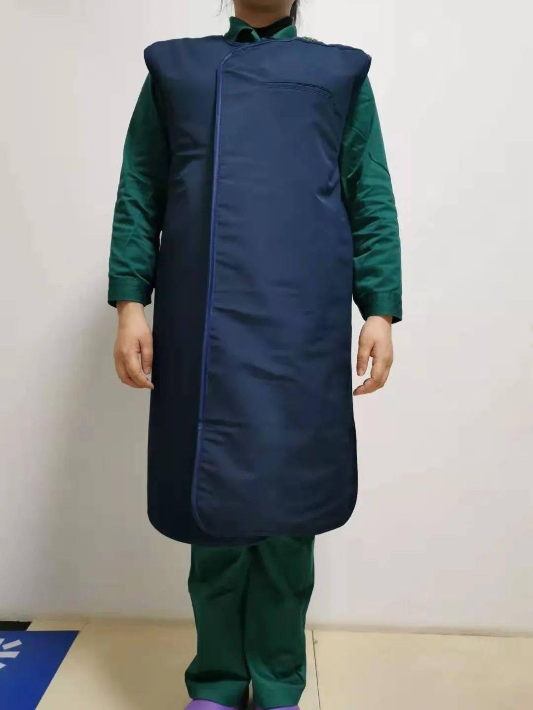 最新铅衣深度论述,观点阐述与全方位分析