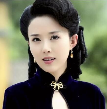 演员曾黎,星光璀璨的多维魅力