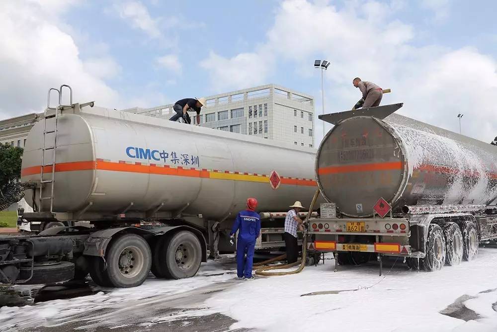 驾驭变化,最新油罐车资讯,成就无限可能发展