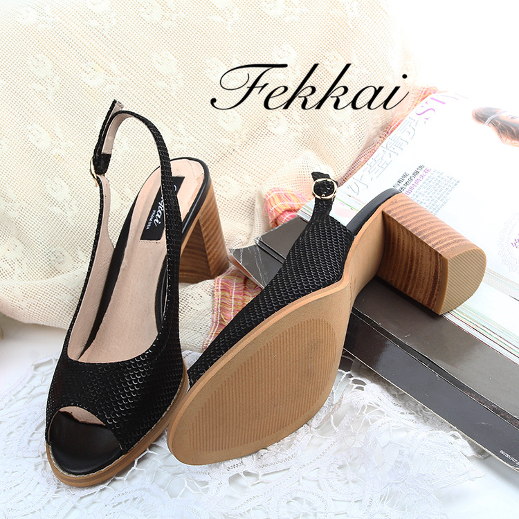 凯竹新品厨房鞋款,轻松探索自然美景的时尚之旅