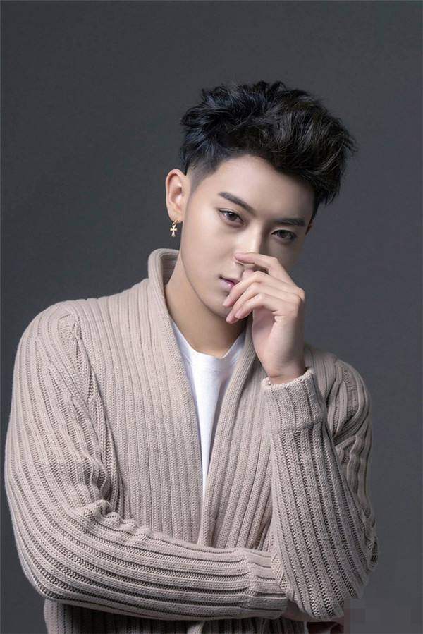 黄子韬最新图片,娱乐焦点与时尚潮流的探寻