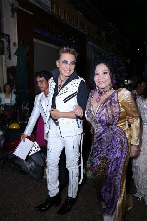 越南网民最新评论中国,跨越国界的友情之旅观察