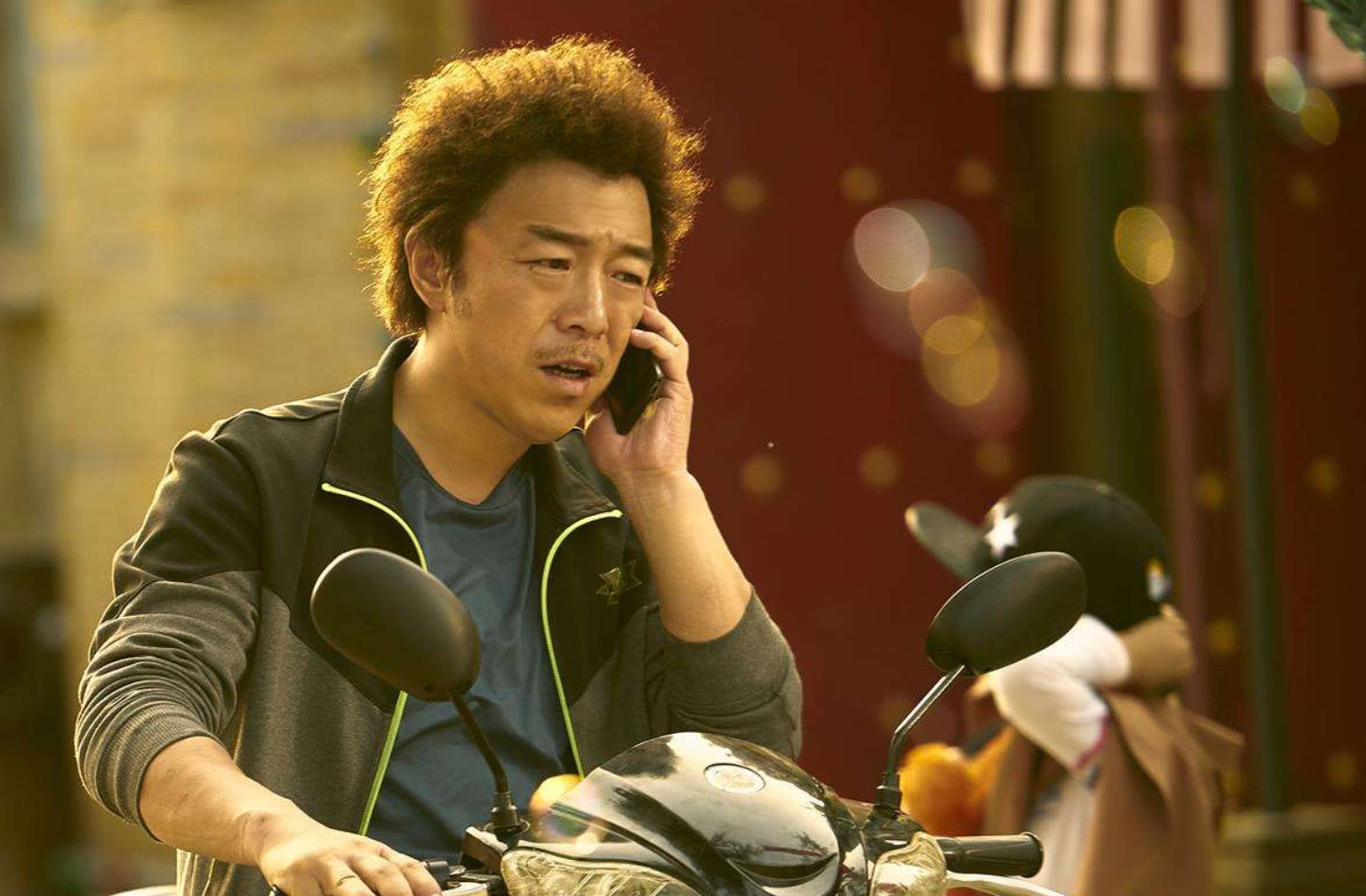 黄渤最新喜剧电影引爆笑料,欢乐潮流引领者