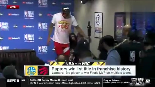 科技重塑安保,智能看门大爷招聘新体验