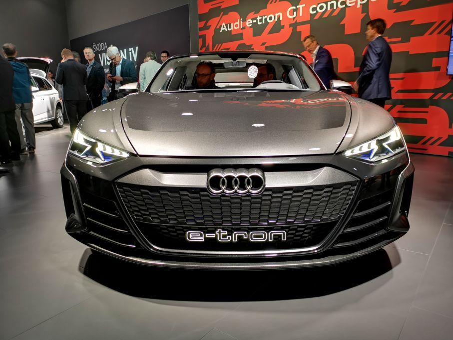 超越未来之门,拥抱变化,开启励志人生新篇章(2025最新主题)