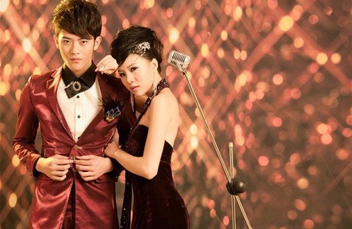 男女对唱2025最新,小巷中的音乐瑰宝,情歌二重奏的流行魅力