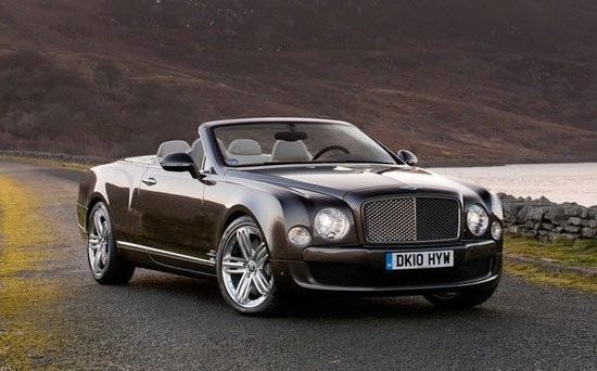 宾利敞篷最新车型,一路敞开心扉,舞动变化之美