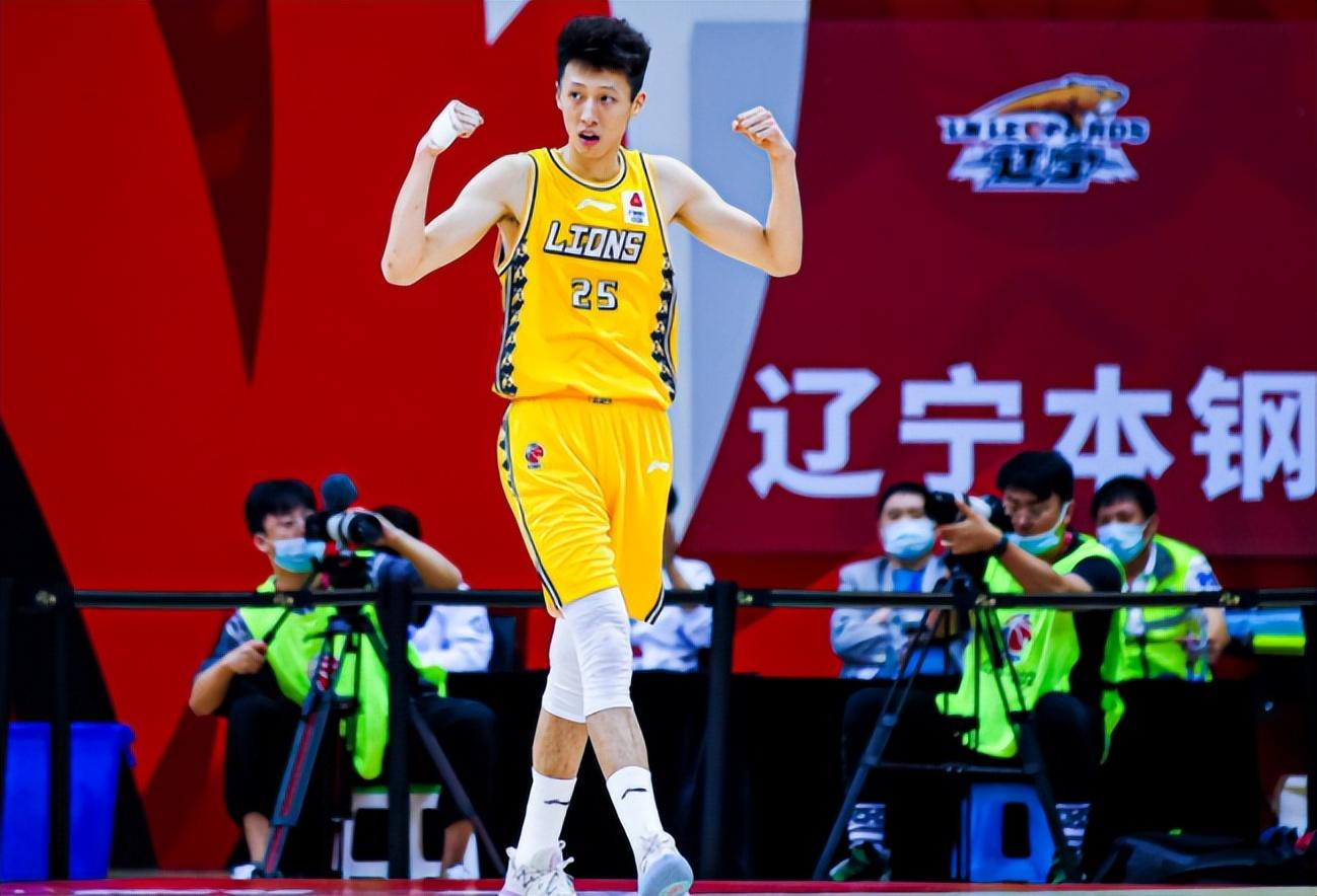 王博最新探秘,小巷中的美食天堂