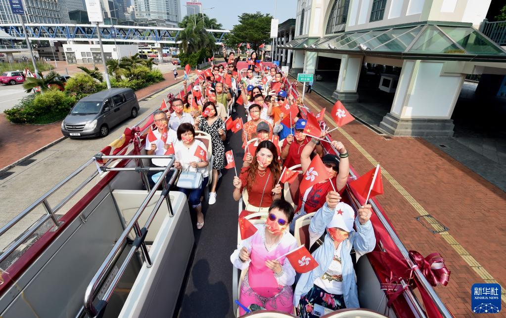 最新国庆见闻,节日氛围与技能提升的综合体验指南