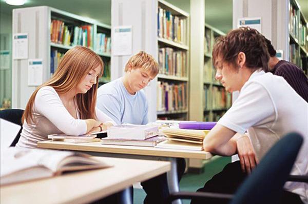 美国最新疫情下,智能科技助力中国留学生涯新宠护航留学路