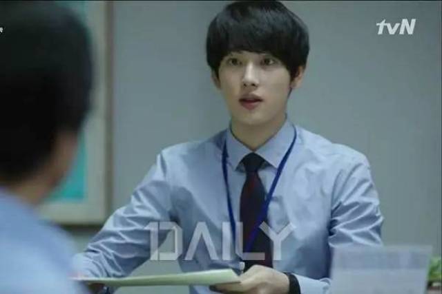 科技之光,最新港剧职场剧揭秘未来职场的高科技魅力