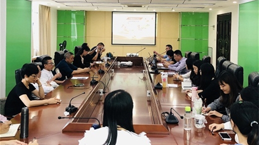 邱辉盛的最新动态,拥抱自然,心灵宁静之旅