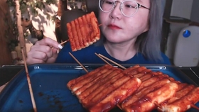 艾波吃播最新动态,美食探索的新风尚