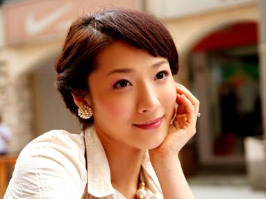 秦莉，演艺之路的闪耀之星