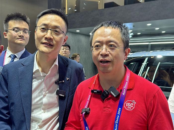 揭秘周鸿炜最新动态，共舞智能新时代，探索前沿科技与未来生活体验——与360同行