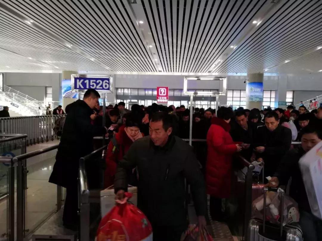 最新火车票查询时刻表，启程的勇气与变化的力量