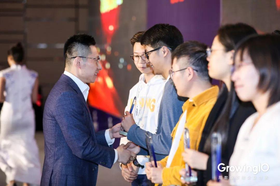 玖富最新融资，金融科技持续发展及行业洞察