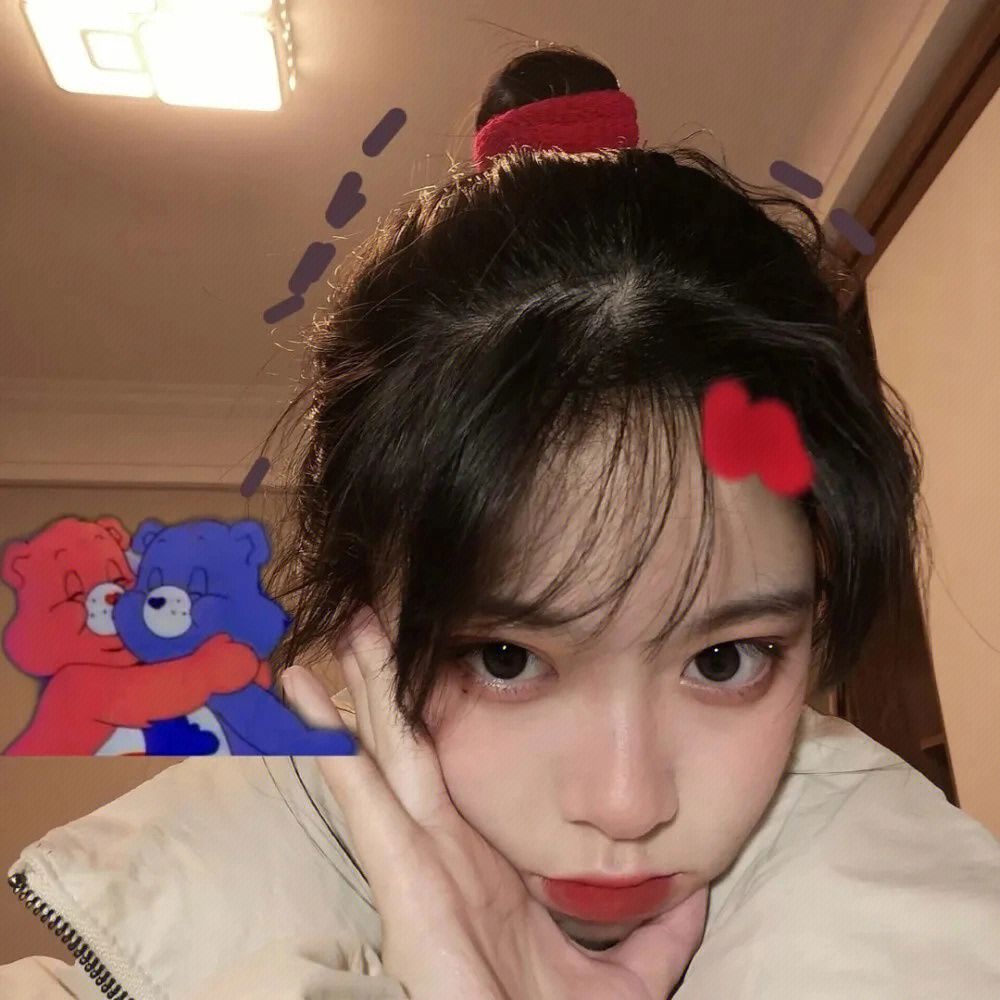 女头最新可爱，学习变化中的自信与成就感风采展示