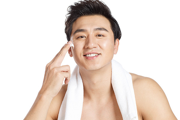 最新护肤男